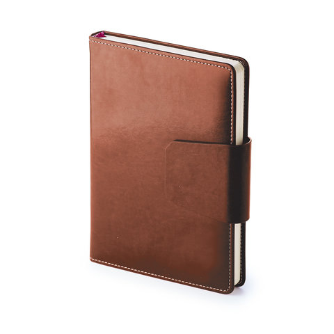 ежедневник недатированный А5 Prestige 3-352/06 бордовый Bruno Visconti