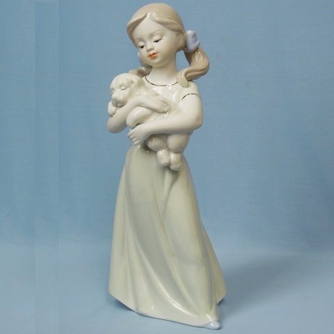 фарфоровая статуэтка Девушка со щенком 30см VS-181