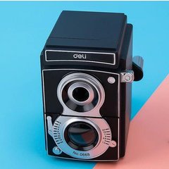 точилка механическая Фотоаппарат 1 отверстие, контейнер DELI E0668 461007