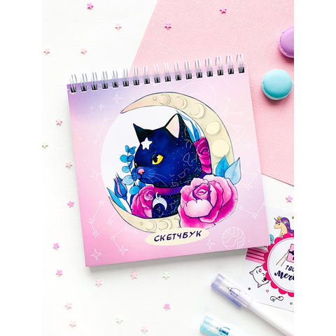 Скетчбук квадратный Кошка со звездой 120г/м/200г/м ТМ-СККВ-08