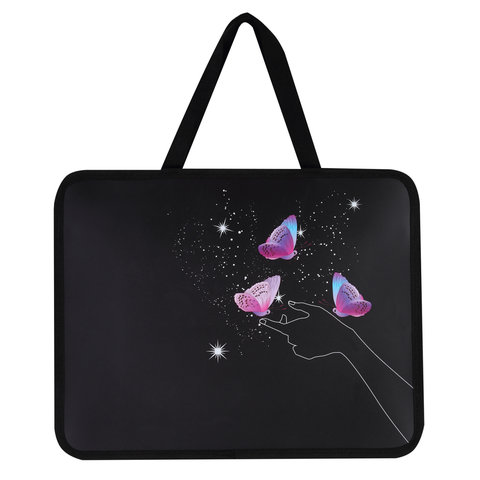 папка для тетрадей А4 с ручками Бабочки в руке пластик 240575