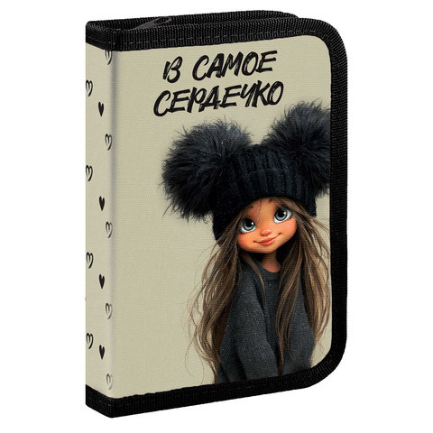 пенал Девчонка в шапке с планкой 72094